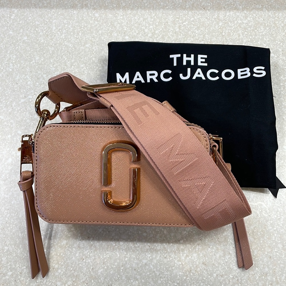 Mark Jacobs Snapshot blush with rose gold hardware crossbody.
